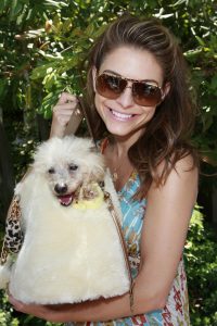 maria menounos and dog